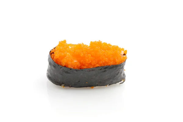 Ebiko sushi isolado em fundo branco — Fotografia de Stock