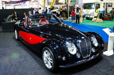 Klasik Otomobil mitsuoka