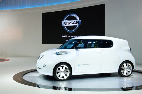 Nissan nul-emissie auto — Stockfoto