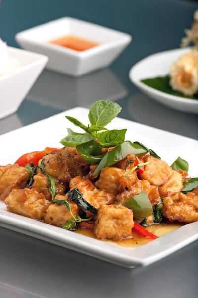 Вкусное тайское блюдо — стоковое фото