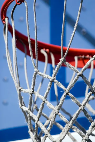 Баскетбольна обручка та сітка — стокове фото