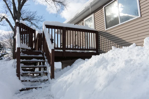 Snow Covered Backyard — Stock Photo, Image