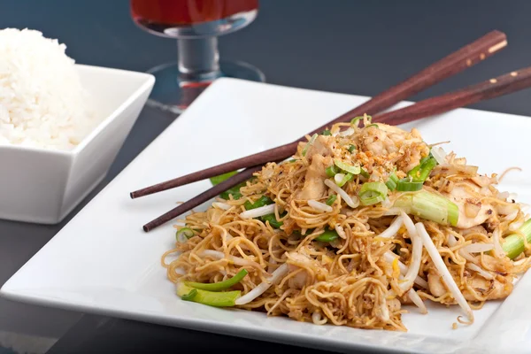 Thailändska lo mein nudlar — Stockfoto