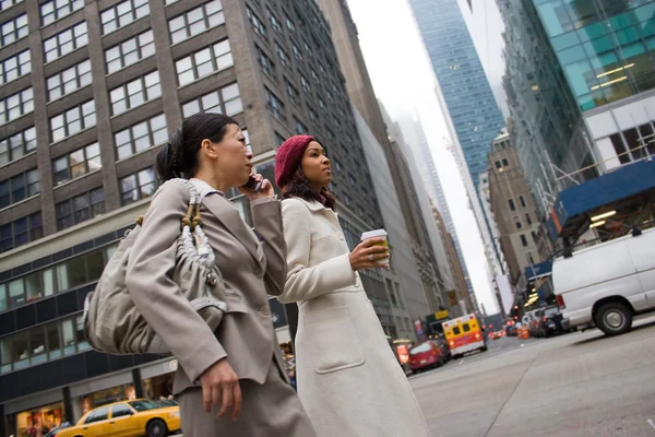 Městské obchodní žen — Stock fotografie