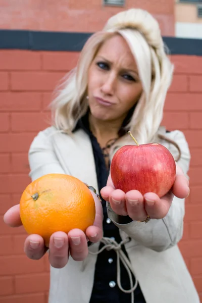 Apples and Oranges — Stock Photo, Image