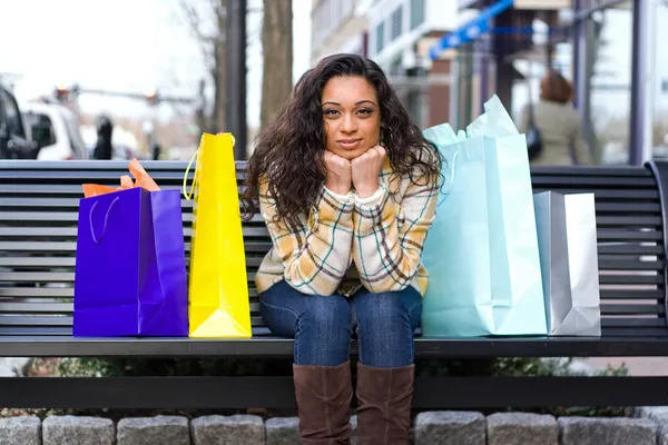 Hezká dívka nakupování — Stock fotografie
