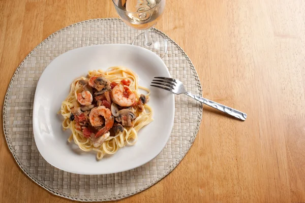 Shrimp with Pasta Dish — Stock Photo, Image