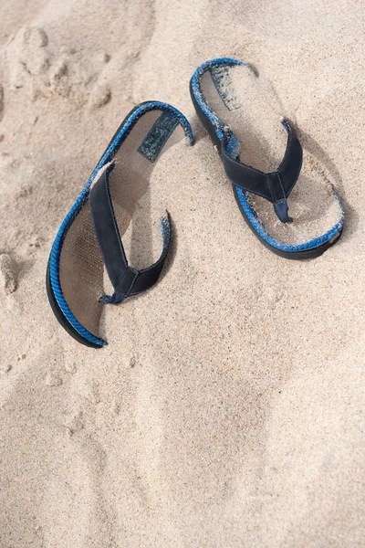 Překlopit flopu plážové sandály — Stock fotografie