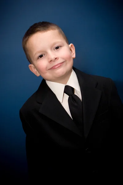 Boldog fiatal fiú. — Stock Fotó