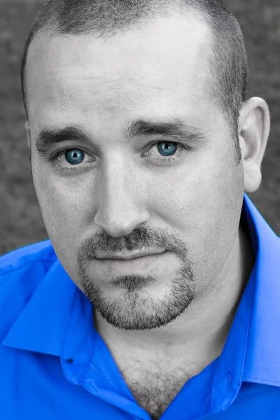 Hombre de ojos azules —  Fotos de Stock
