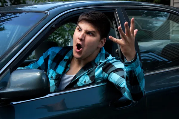 Člověk vyjadřuje silniční vztek — Stock fotografie
