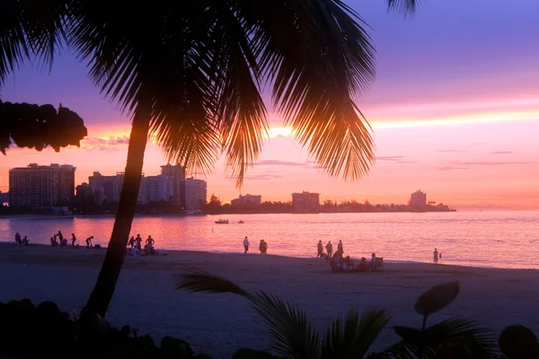 Isla verde puerto rico zachód słońca — Zdjęcie stockowe