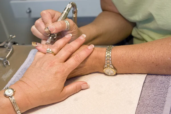 Técnico de unhas de manicure — Fotografia de Stock