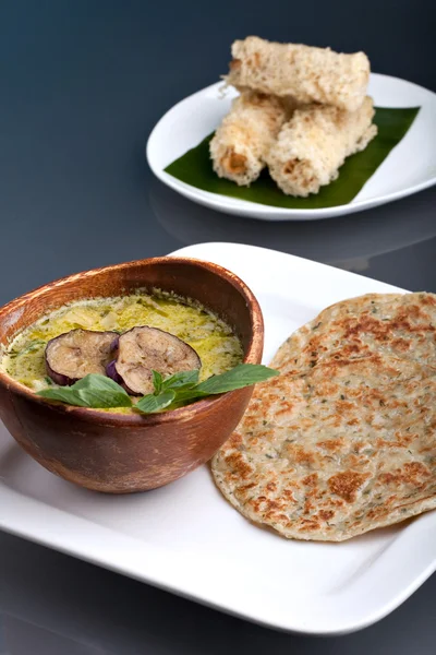 Thai Green Curry and Appetizers — Stock Image Thai Green Curry and Appetizers Royalty Free Stock Photos
