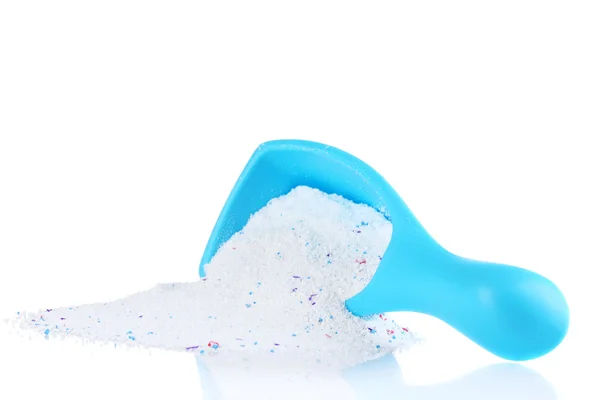 Πλύσιμο σκόνη σε μπλε δοχείο, απομονωμένα σε λευκό — Φωτογραφία Αρχείου