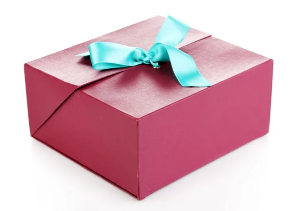 Pudełko prezentów izolowane na białym — Zdjęcie stockowe