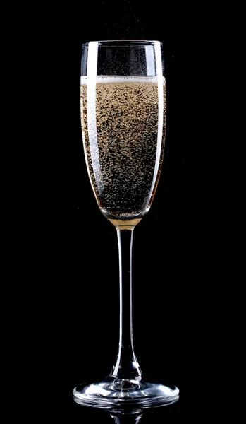 Coupe de champagne sur fond noir — Photo