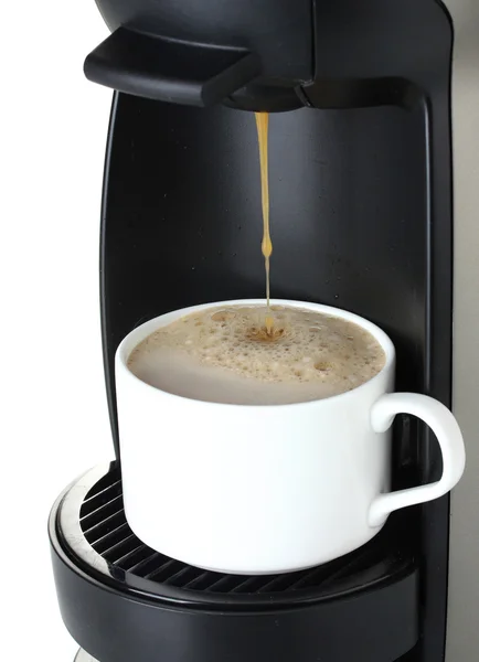 에스프레소 기계 커피 컵 흰색 절연에 쏟아져 — 스톡 사진