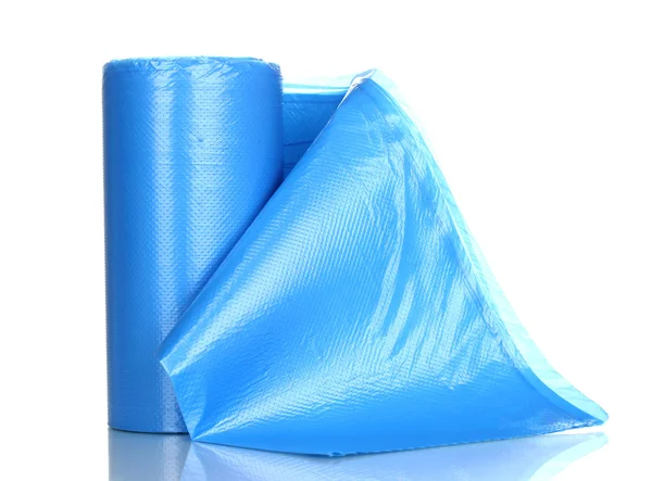 Rotolo di sacchetti di immondizia blu isolato su bianco — Foto Stock
