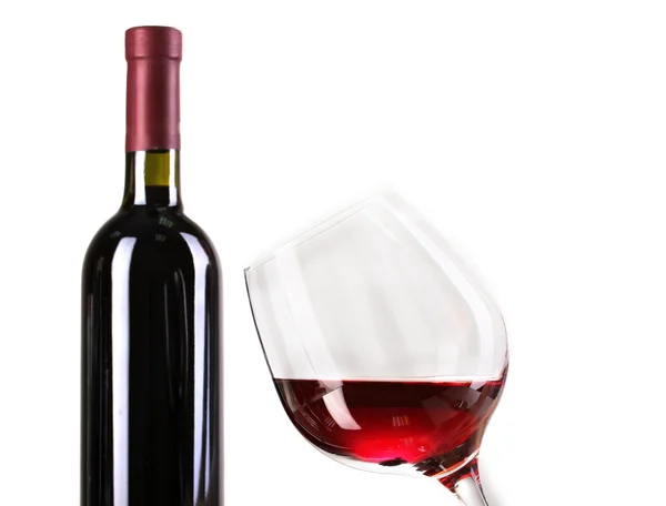 Flasche großen Wein und Weinglas isoliert auf weiß — Stockfoto