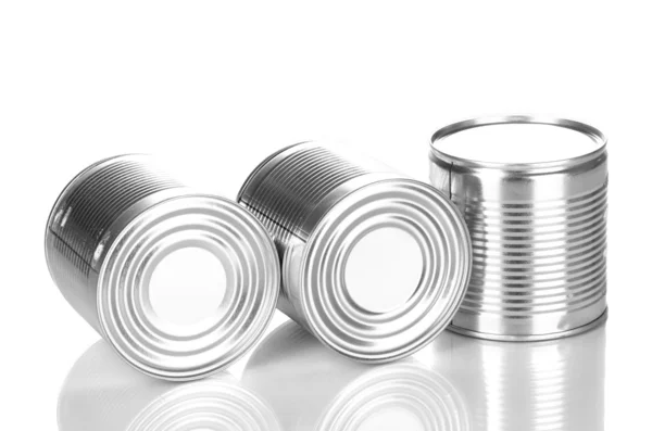 Latas de lata isoladas em branco — Fotografia de Stock
