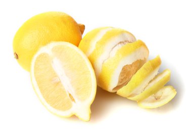 Olgun beyaz izole limon