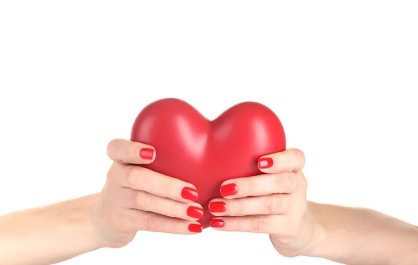 Coração vermelho nas mãos da mulher isolado no branco — Fotografia de Stock