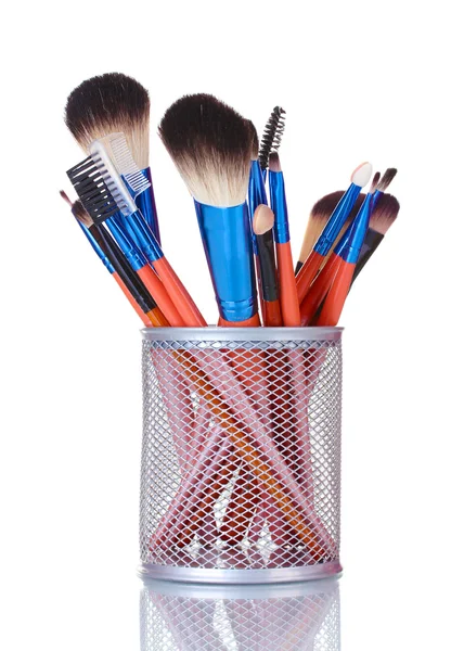 Make-up penslar i hållare isolerad på vit — Stockfoto