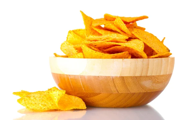 Smakelijke potato chips in houten kom geïsoleerd op wit — Stockfoto