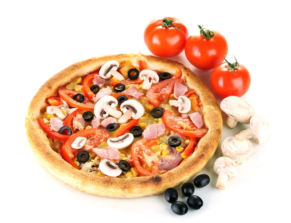 Aromatiska pizza med grönsaker och svamp isolerad på vit — Stockfoto