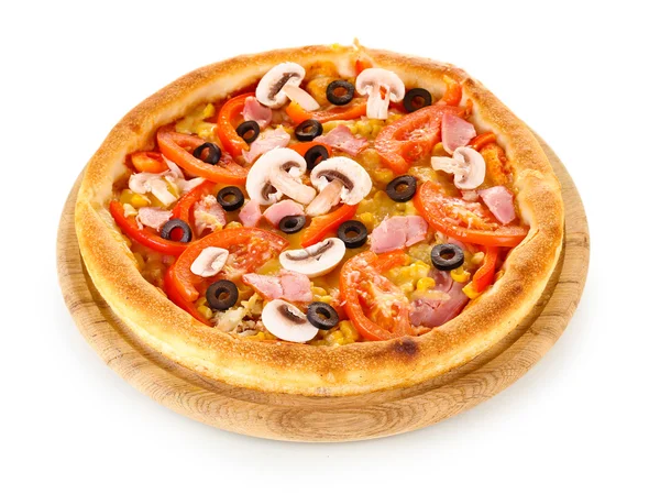 Aromatische Pizza isoliert auf weiß — Stockfoto
