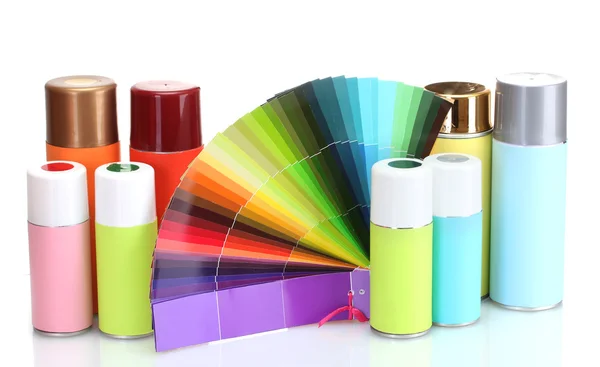 Aeroszolos palackok és fényes papír palettáját elszigetelt fehér — Stock Fotó