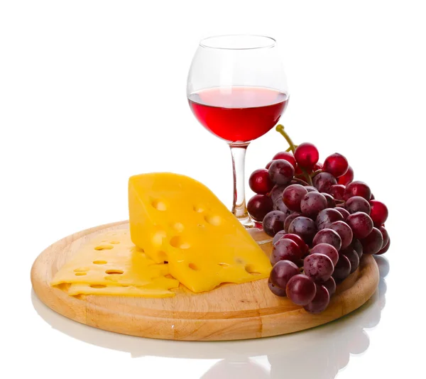 Vino en vino y queso aislado sobre blanco — Foto de Stock