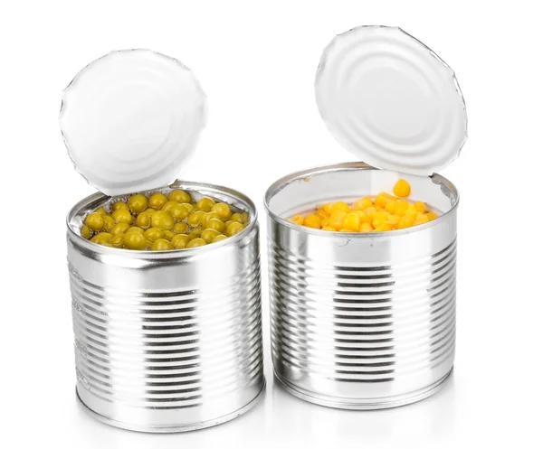 打开玉米和豌豆孤立在白色的锡罐 — 图库照片