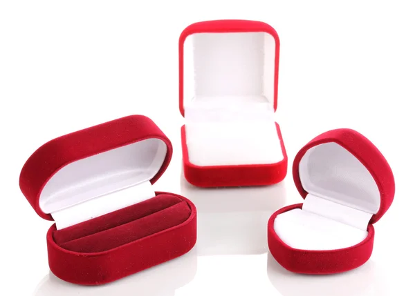 Scatole di gioielli rosse isolate su bianco — Foto Stock