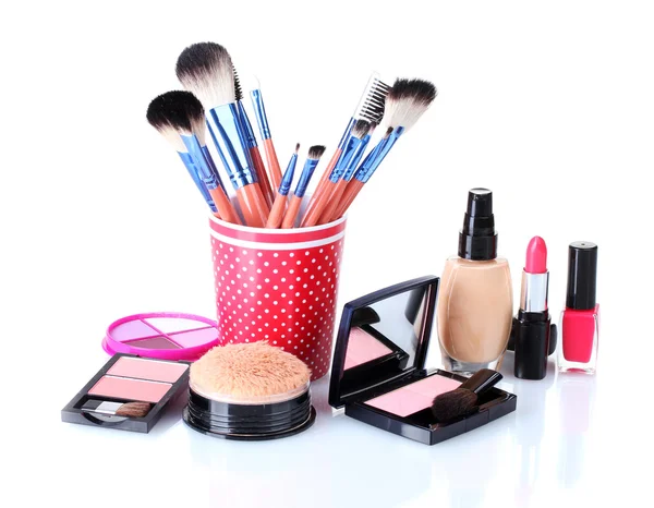 Makeup set isolated with brushes isolated on white — Stock Photo, Image