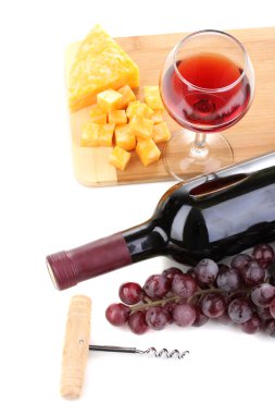 büyük şarap kadehinin ve izole üzerine beyaz peynir ile