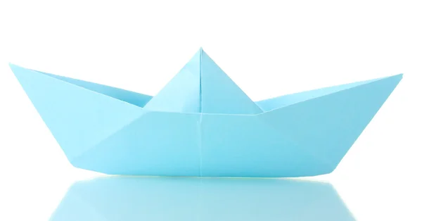 Origami barco fuera del papel azul aislado en blanco — Foto de Stock