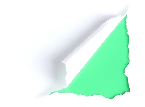 Yeşil arka planlı yırtık kağıt — Stok fotoğraf