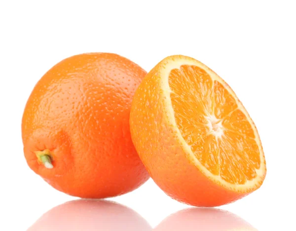 Lezzetli mandarine üzerinde beyaz izole — Stok fotoğraf
