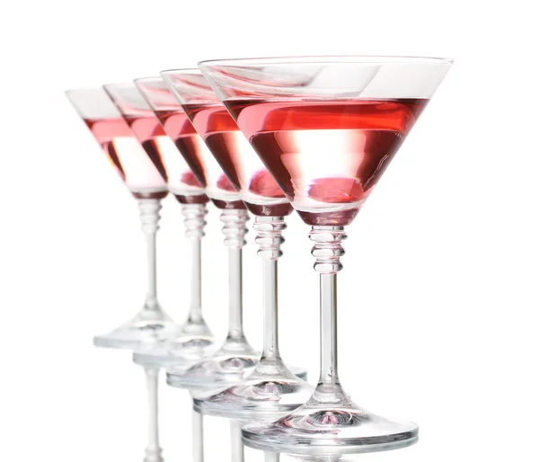 Czerwony koktajl w na białym tle okulary martini — Zdjęcie stockowe