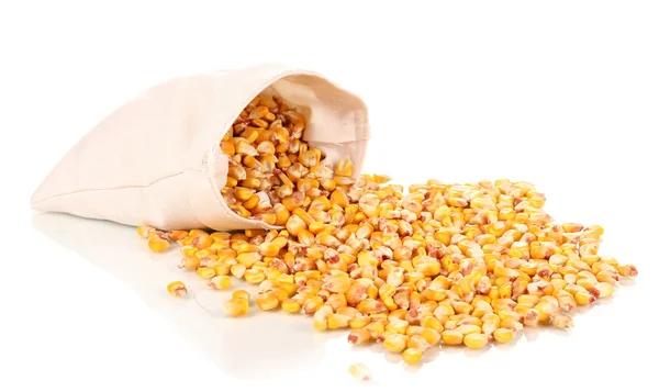 Stoffbeutel mit Mais isoliert auf weiß — Stockfoto