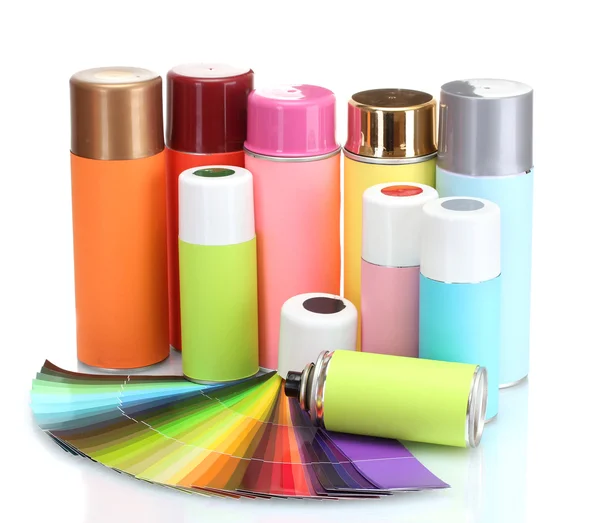 Latas de aerosol y paleta de papel brillante aisladas en blanco —  Fotos de Stock
