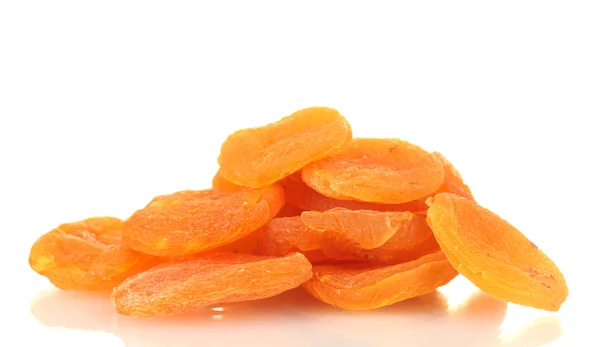 Köstliche getrocknete Aprikosen isoliert auf weiß — Stockfoto