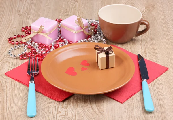 Table setting on wooden background — Stock Photo, Image