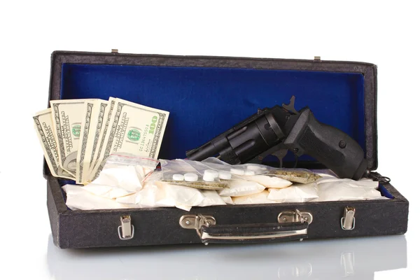 Cocaïne et marijuana avec arme dans une valise isolée sur blanc — Photo