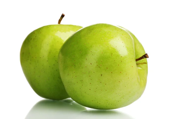 Duas maçãs verdes suculentas isoladas em branco — Fotografia de Stock