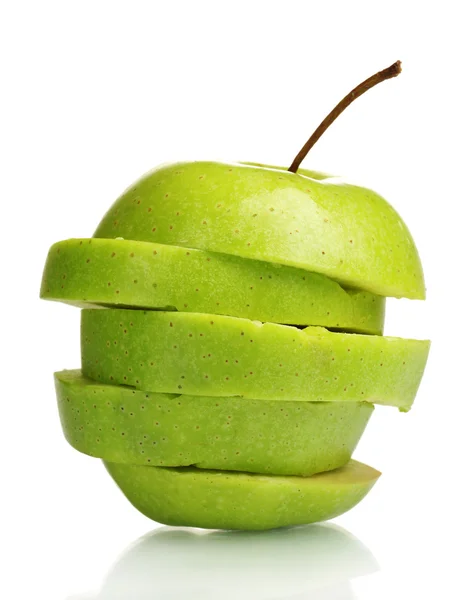 Skivat grönt äpple isolerat på vitt — Stockfoto