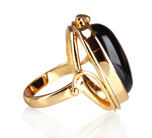 Piękny Złoty pierścionek z kamieniem szlachetnym na białym tle — Zdjęcie stockowe