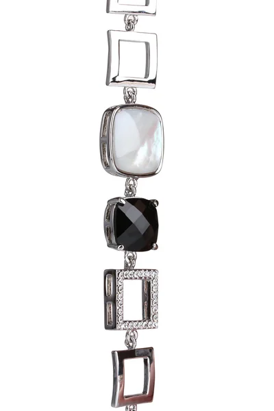 Mooie zilveren armband met edelstenen geïsoleerd op wit — Stockfoto